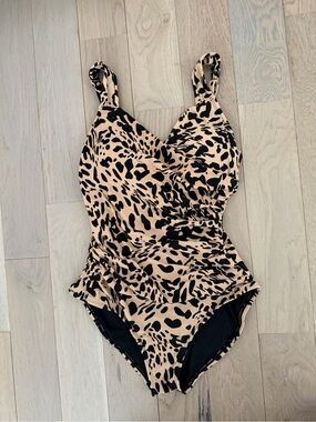 One piece bathing suit